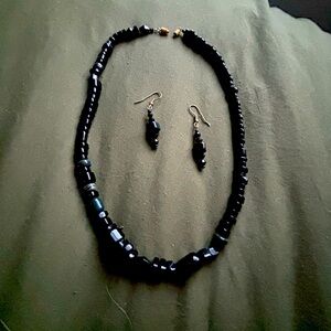vintage black onyx
necklace+earrings set